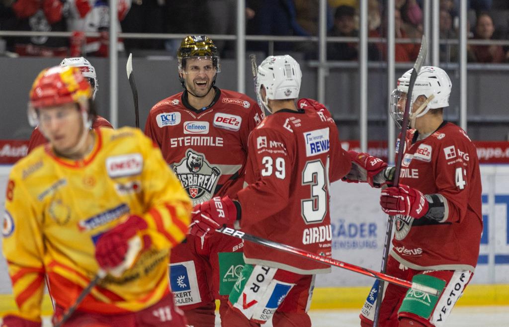 EisbärenGoldhelm Andrew Yogan denkt daran, Wurzeln zu schlagen