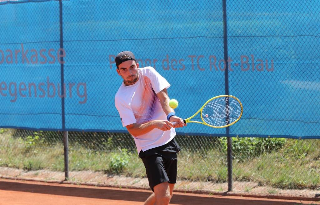 Tennis Herren Des TC Rot Blau Regensburg Stehen Vor Regionalliga Abstieg tennis-herren-des-tc-rot-blau-regensburg-stehen-vor-regionalliga-abstieg