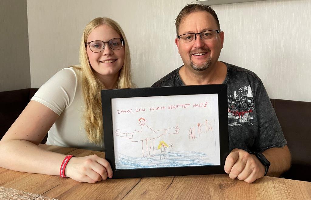 Held aus Ostfriesland sucht Alicia aus Cham Wer kennt die heute 21