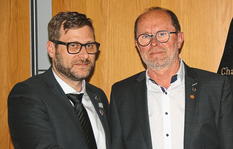 Staatsmedaille für den Obermeister der Kaminkehrer-Innung