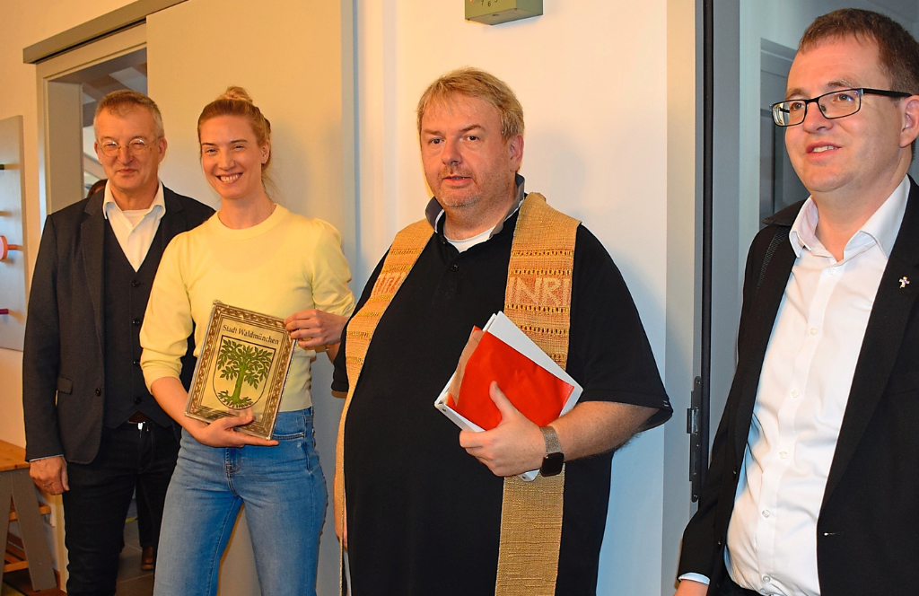 Kinderzahnarztpraxis Waldmilchzahn - Neuerffnung in der Bahnhofstrae 6 in  Waldmnchen