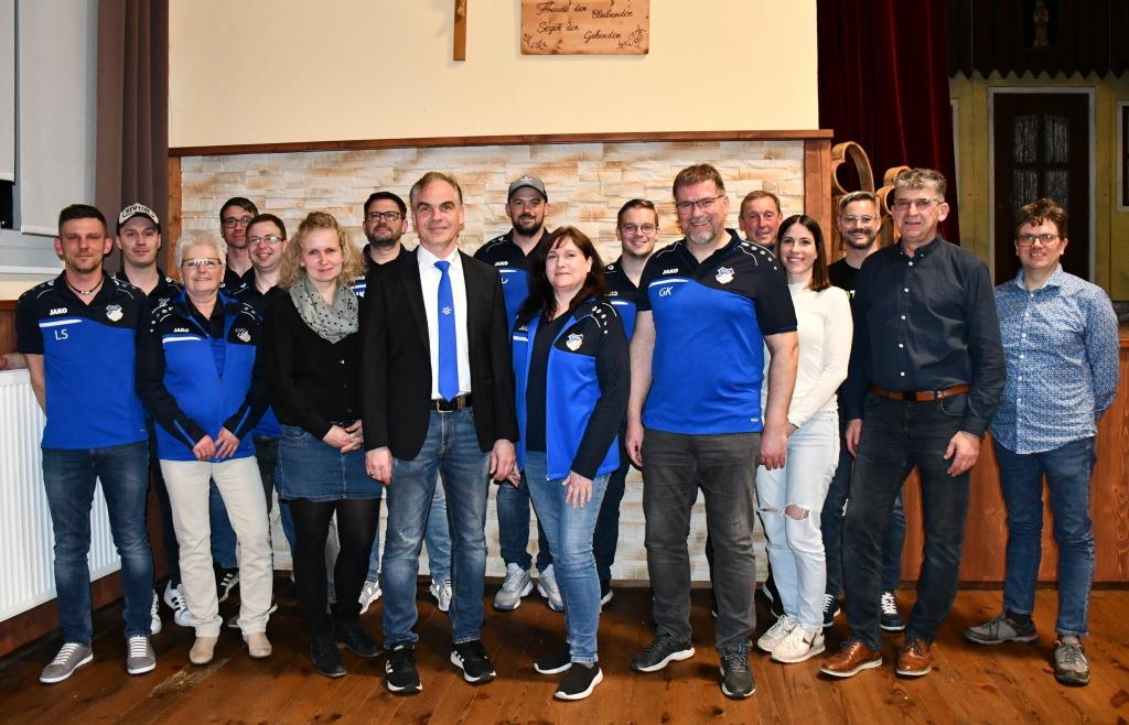 Kinderturnen der SpVgg Neukirchen-Balbini kommt gut an  Spielermangel gibt  es beim Fuball