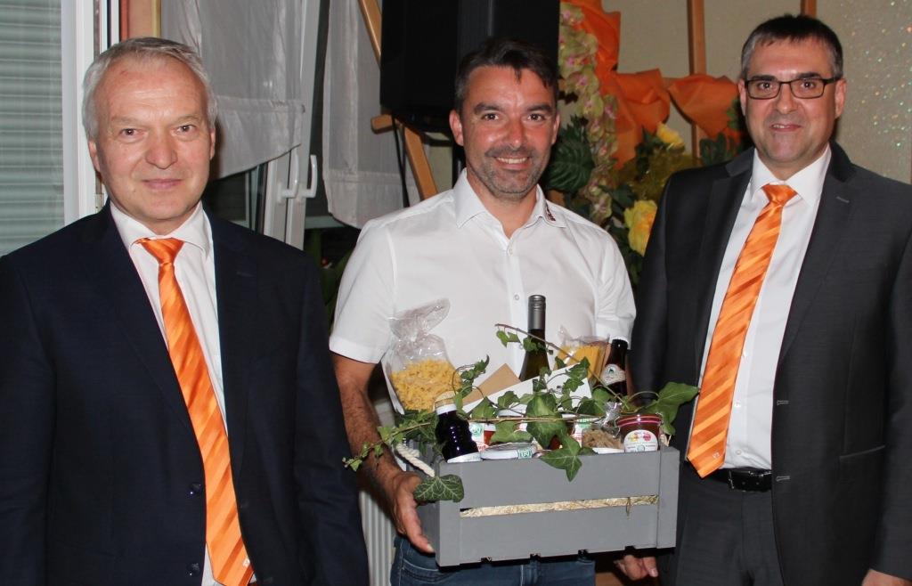 Parsberg Raiffeisenbank im Oberpfälzer Jura informiert Mitglieder