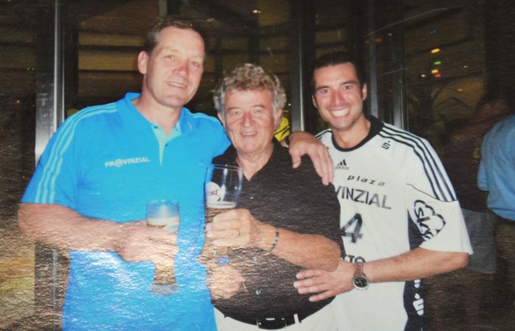 Als der Handball-Bundestrainer Kanus am Regen baute: Alfred Gislasons ...