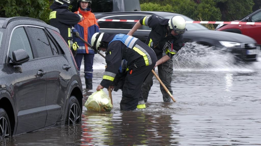 Storms in Nuremberg: Rain floods cellars and streets