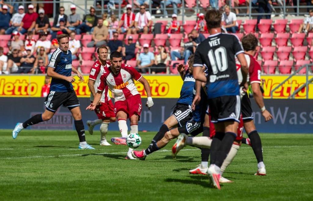 Cunning, injuries, new players: Why Jahn is in a worse position than ...