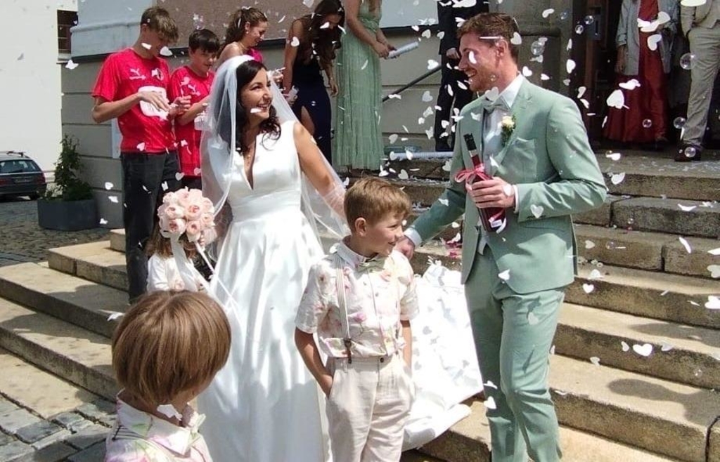 Hochzeit in Cham: Bettina und Stefan Pongratz haben sich das Ja-Wort ... Hochzeit in Cham: Bettina und Stefan Pongratz haben sich das Ja-Wort ...