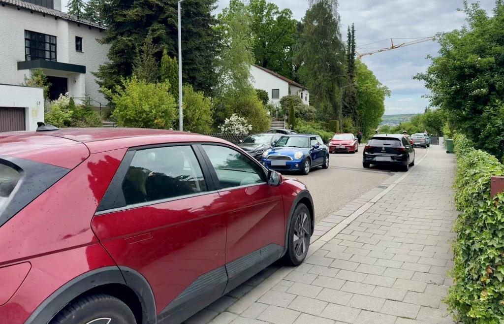 Die Stadt Regensburg weiß nicht, wie sie entstehen konnte: Gefährliche Stelle wird entschärft