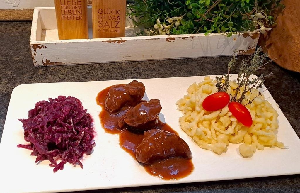 Was lange gart, wird gut: Geschmorte Schweinebäckchen