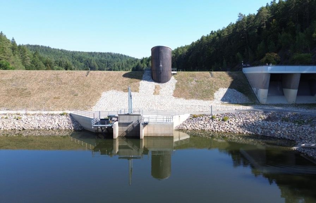 Entnahmeturm am Eixendorfer See „außer Betrieb“ genommen