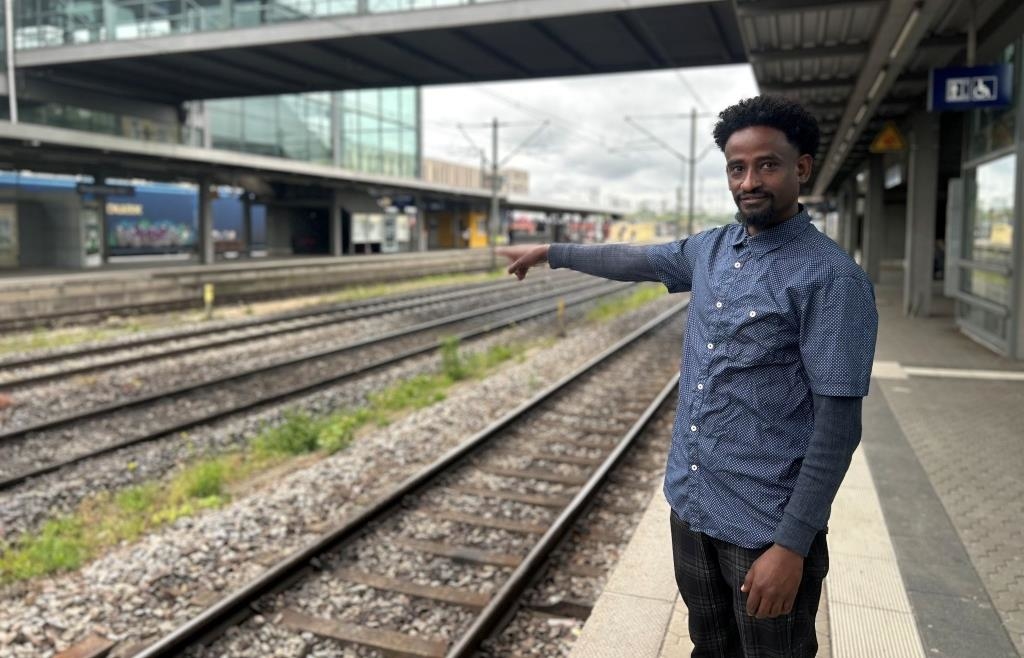 Rettung in letzter Sekunde: Eritreer zieht Mann in Regensburg vom Gleis – ...