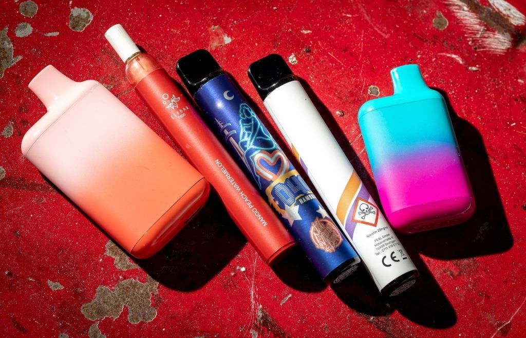 elfbar elfa master akku Großhandel für E-Zigaretten, Einweg-Vapes und E-Liquid main image 1