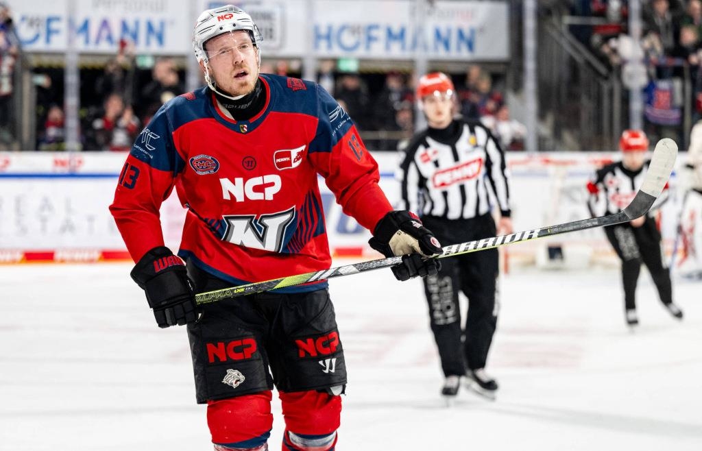 Aus ansteckender Liebe zum Eishockey Ryan Stoa verlängert in Nürnberg