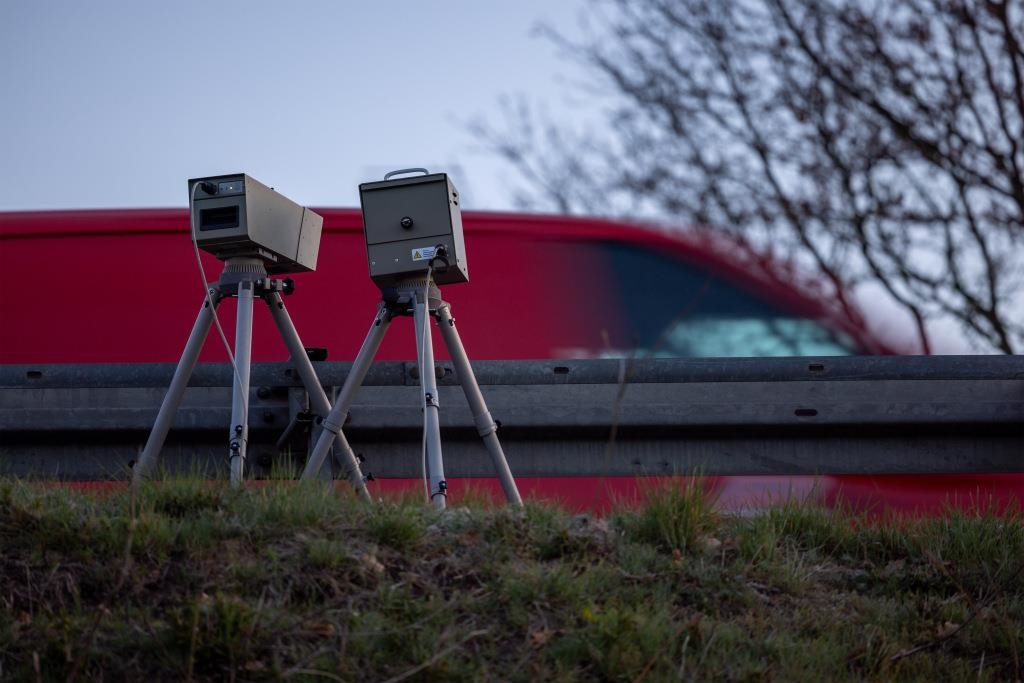 Speed cameras in Kümmersbruck and Wernberg-Köblitz: 153 cars were ...