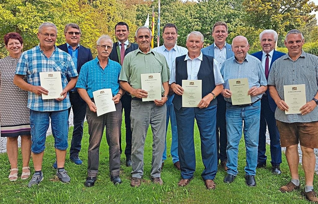 Für den Dienst als Feldgeschworene wurden sechs Männer aus dem