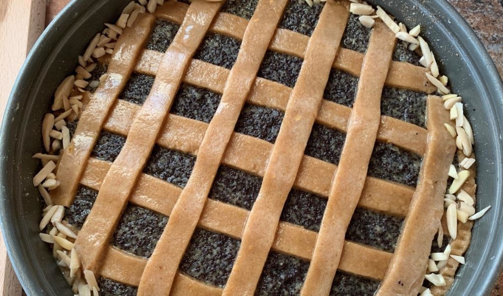 Saftiger Mohnkuchen im Mürbteig