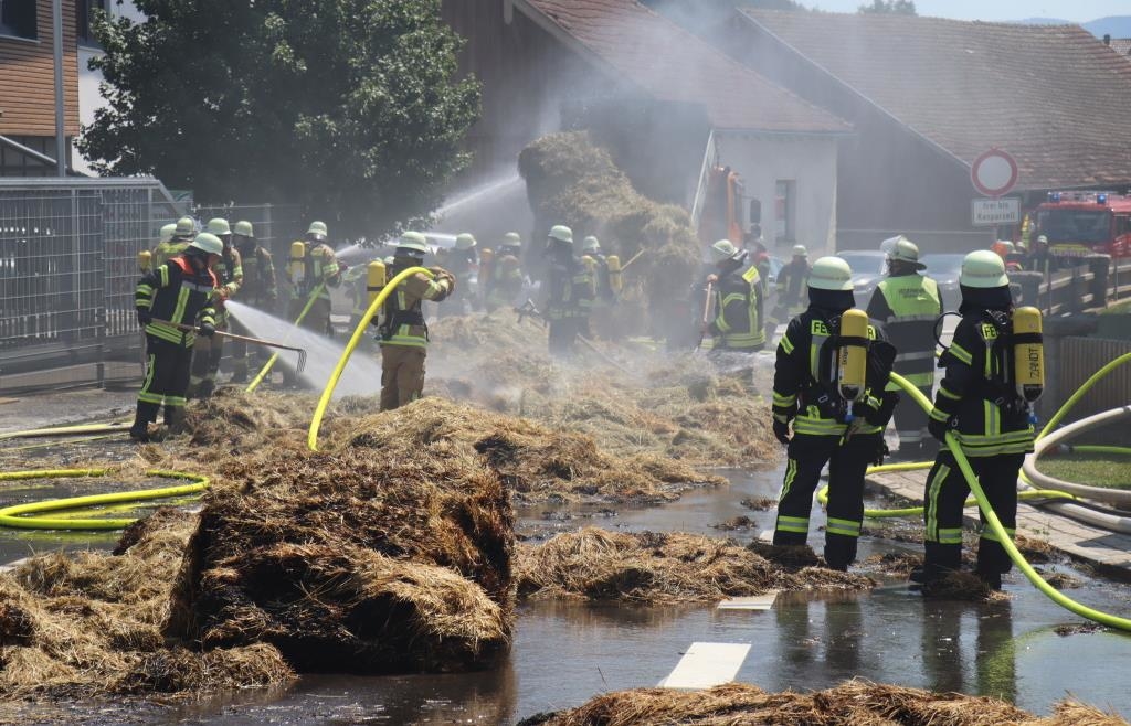 Burning load of straw on an open road near Miltach: Driver prevents major ...