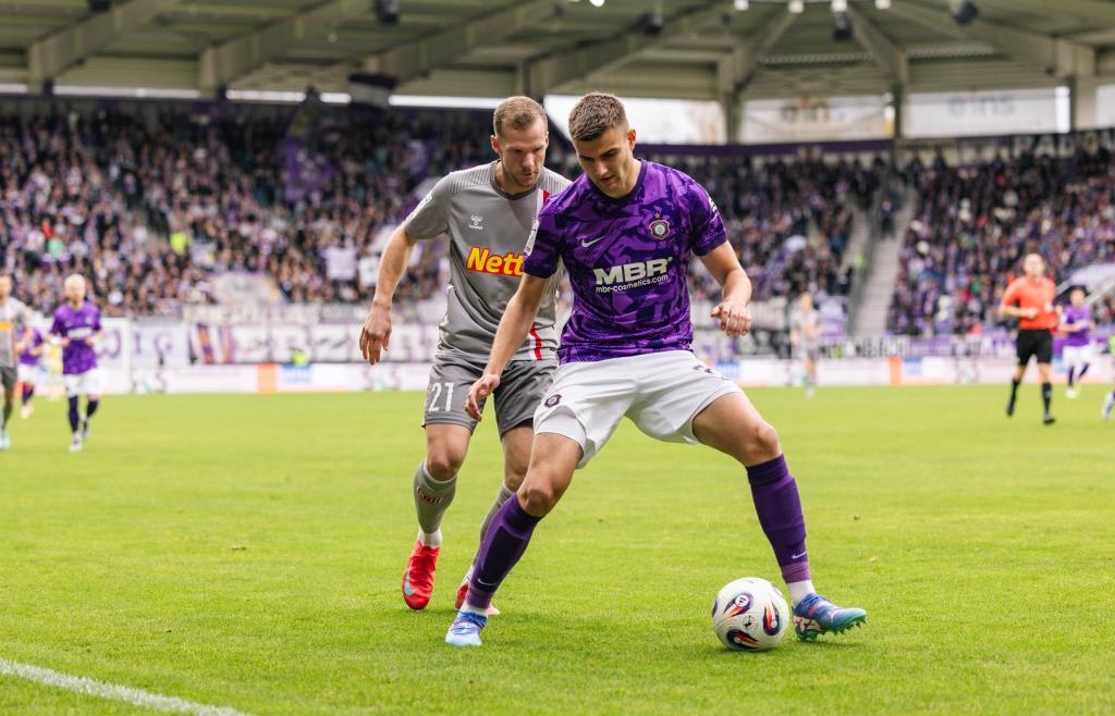 Nach 3:2-Führung: Drama im Erzgebirge: Jahn verliert in letzter Sekunde in ...
