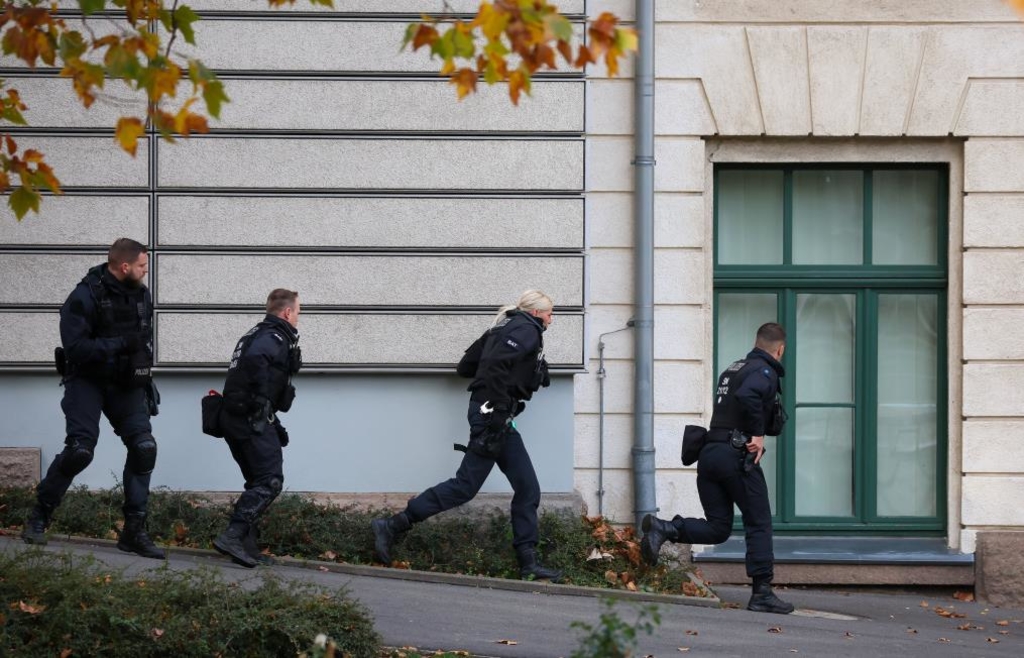 Polizei übt bayernweit Amok-Einsätze an Schulen: Wann und wo trainiert ...