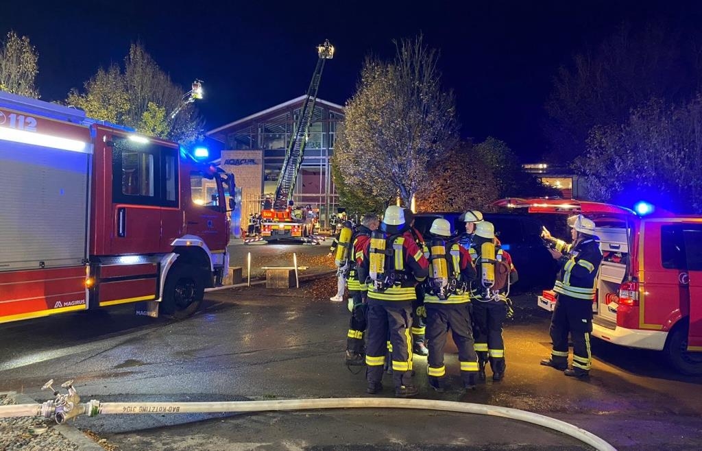 Fire in the kitchen of the aquarium - | Bathers insult emergency services