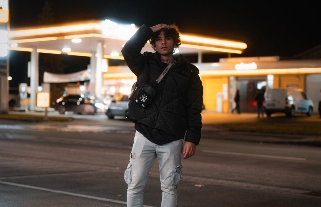 Vas Rapper Rapper aus Roding will 2024 durchstarten: Vavs hat über 6500 Spotify-Hörer