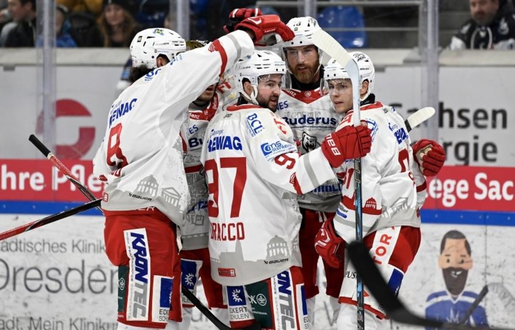 Niederlagenserie ist beendet: Die Eisbären gwinnen in Dresden nach ...
