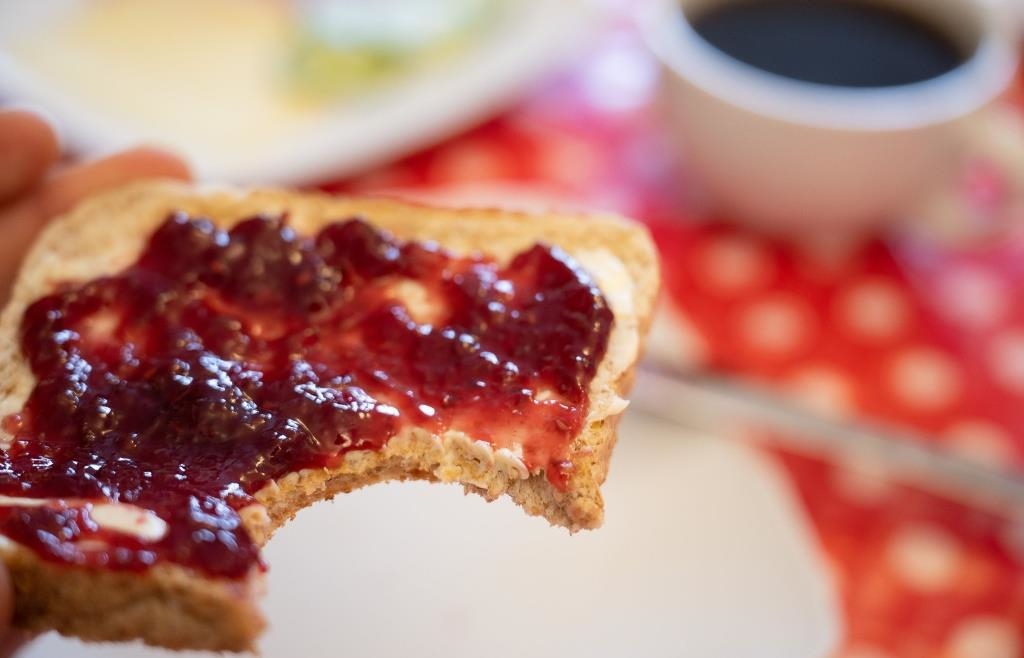 Sweet breakfast: New study debunks sugar myth