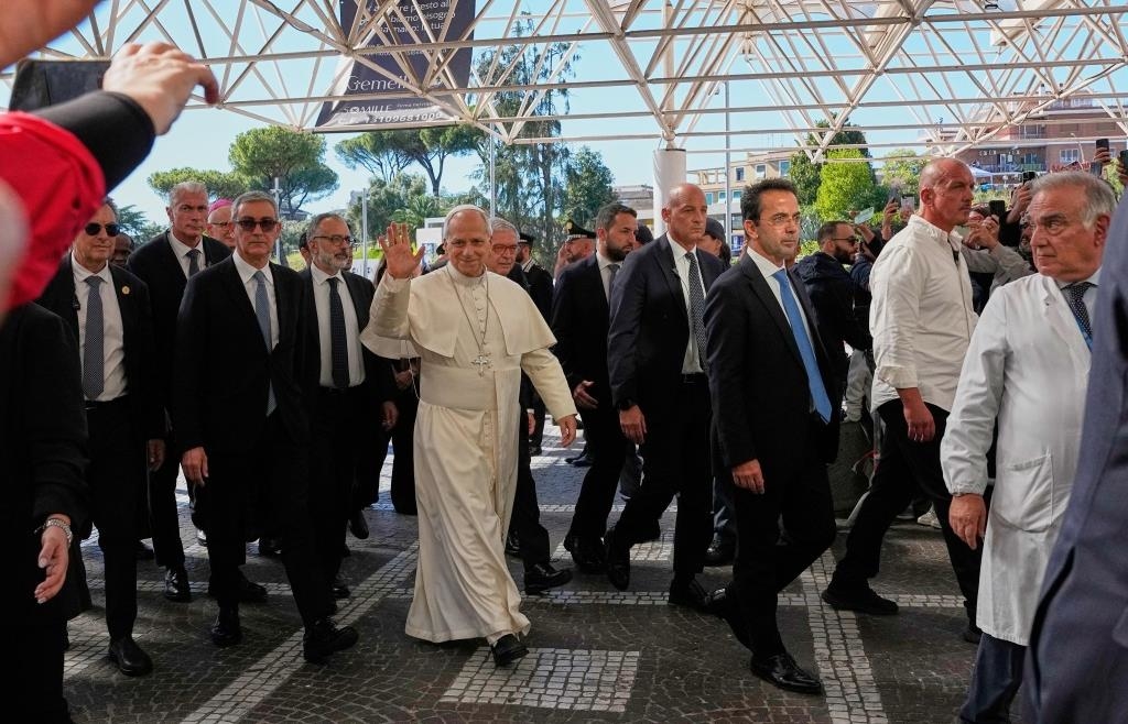 Papst Leo XIV. hat Lungenkrebs – Knoten bei Operation entfernt