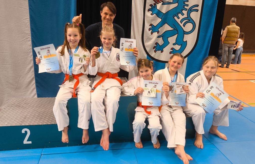 Abensberg Judo: Young Talents Win Gold at Bavarian Championships