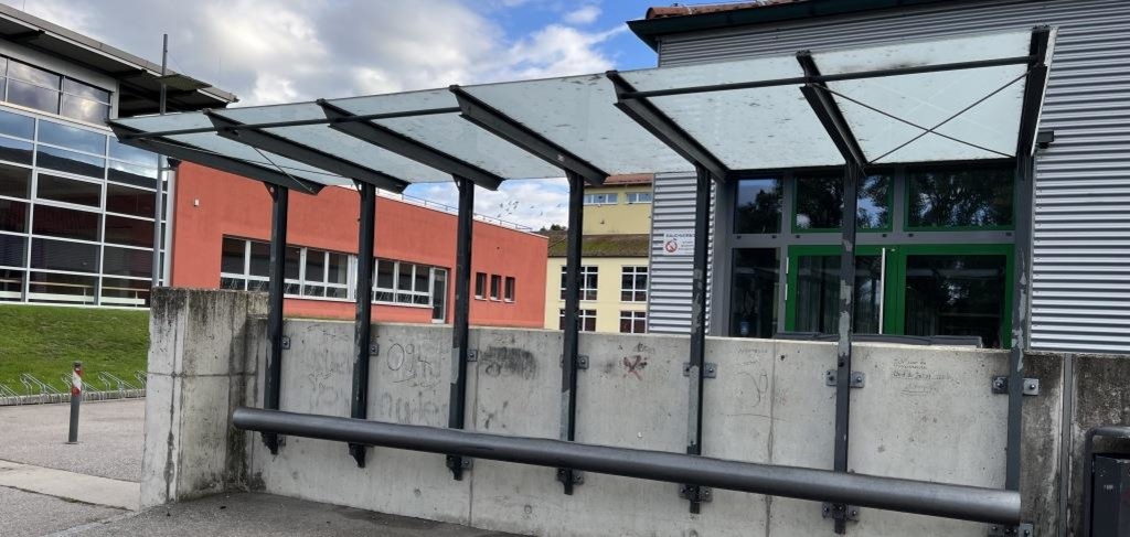 Ärger um Schulbusse: Jugendparlament schlägt in Nittenau Alarm