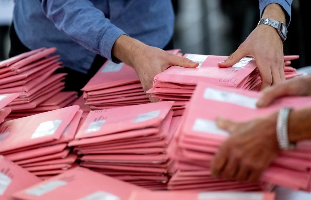 Ballot papers manipulated? Investigations against Franconian mayor for ...