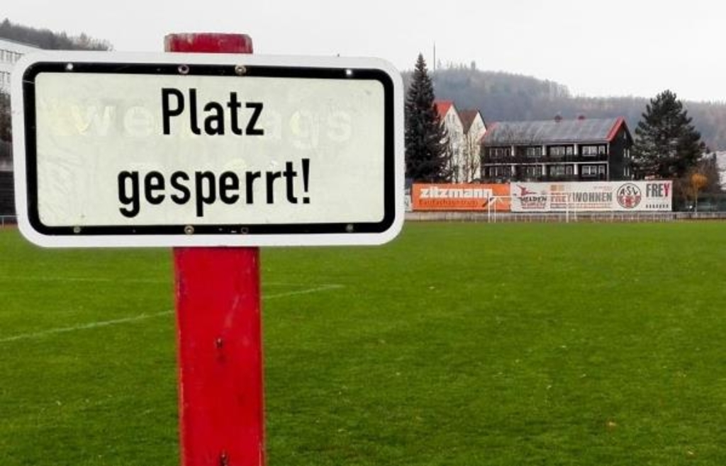 Nichts ging mehr: Frost verhinderte am Wochenende alle Fußballspiele – bis ...