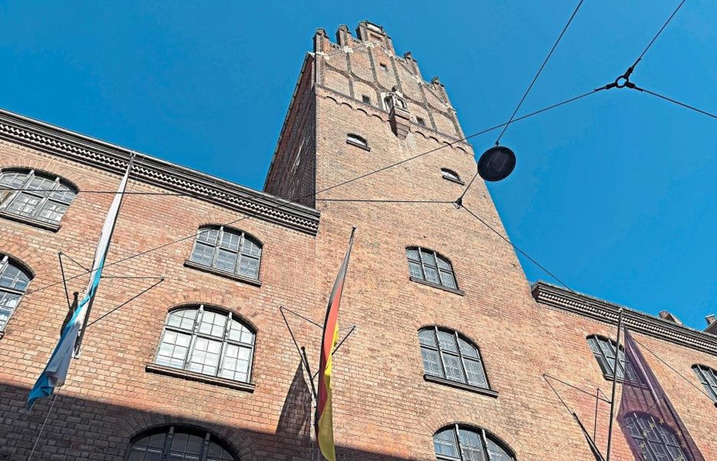 Regensburg resident angers judges: AI lawsuit before the Constitutional ...