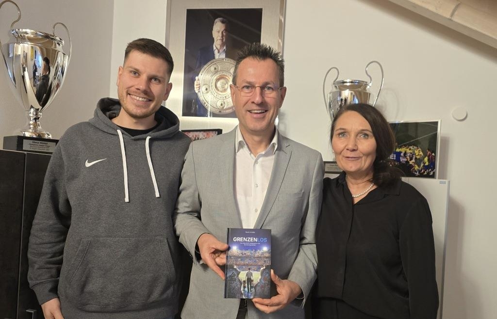Martin Schaefer Rugby Martin Schäfer aus Runding bringt Mutmachbuch heraus: Wie Klopp, Messi ...
