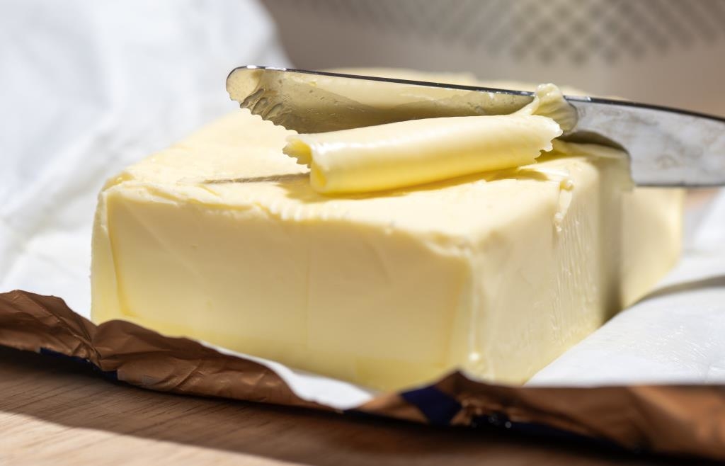 Gute Nachrichten für Plätzchenbäcker: Preis für Butter sinkt unter einen ...