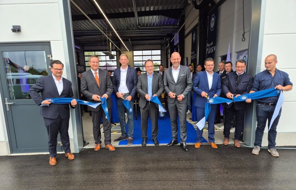 Am Freitag, den 13. : Das neue TÜV SÜD-Service-Center in Cham-Janahof