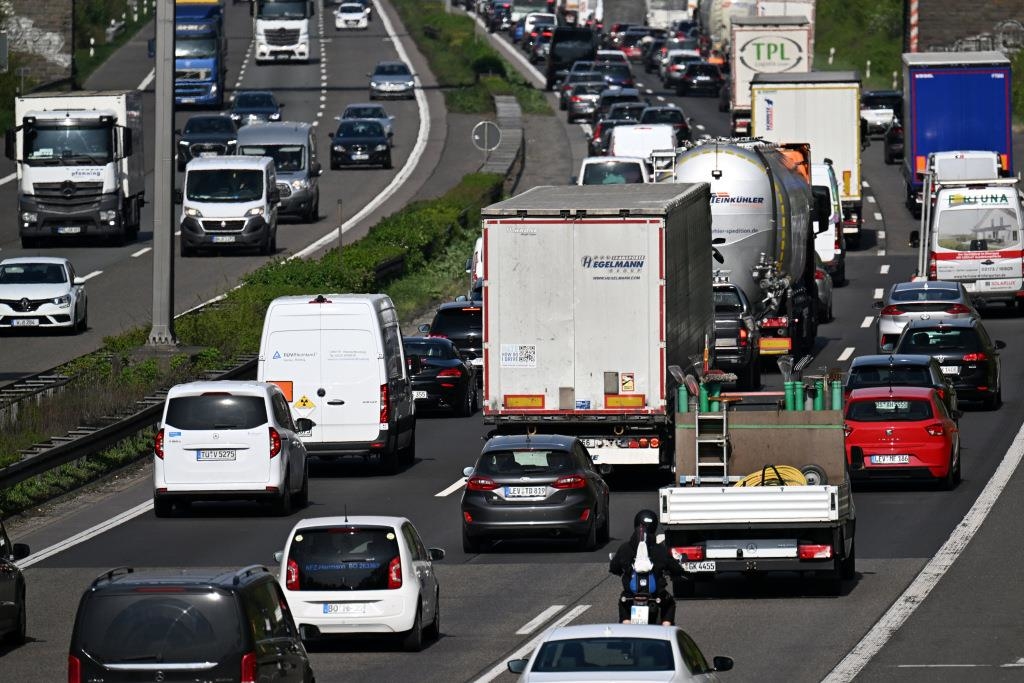 Stau A93 Regensburg Heute