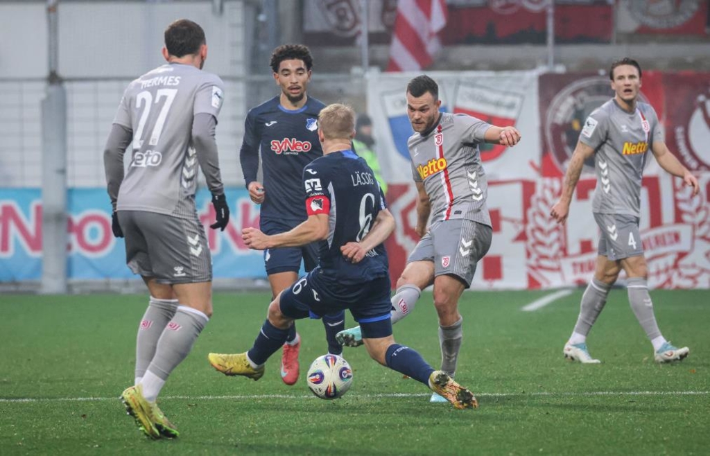 Jahn Regensburg empfängt Hoffenheim II: Klassenerhalt für beide Teams greifbar — image 1
