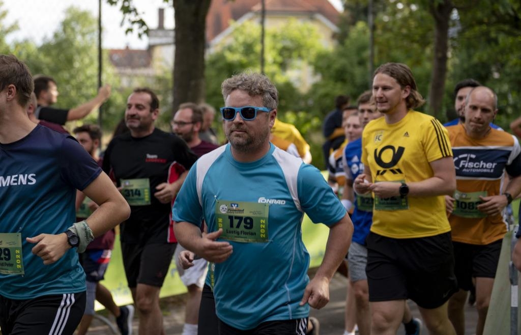 Beim Firmenlauf AmbergSulzbach die Gemeinschaft erleben