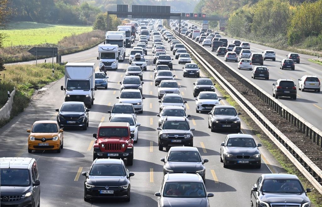 ADAC warns of traffic jams during the autumn holidays: Similar extent to ...