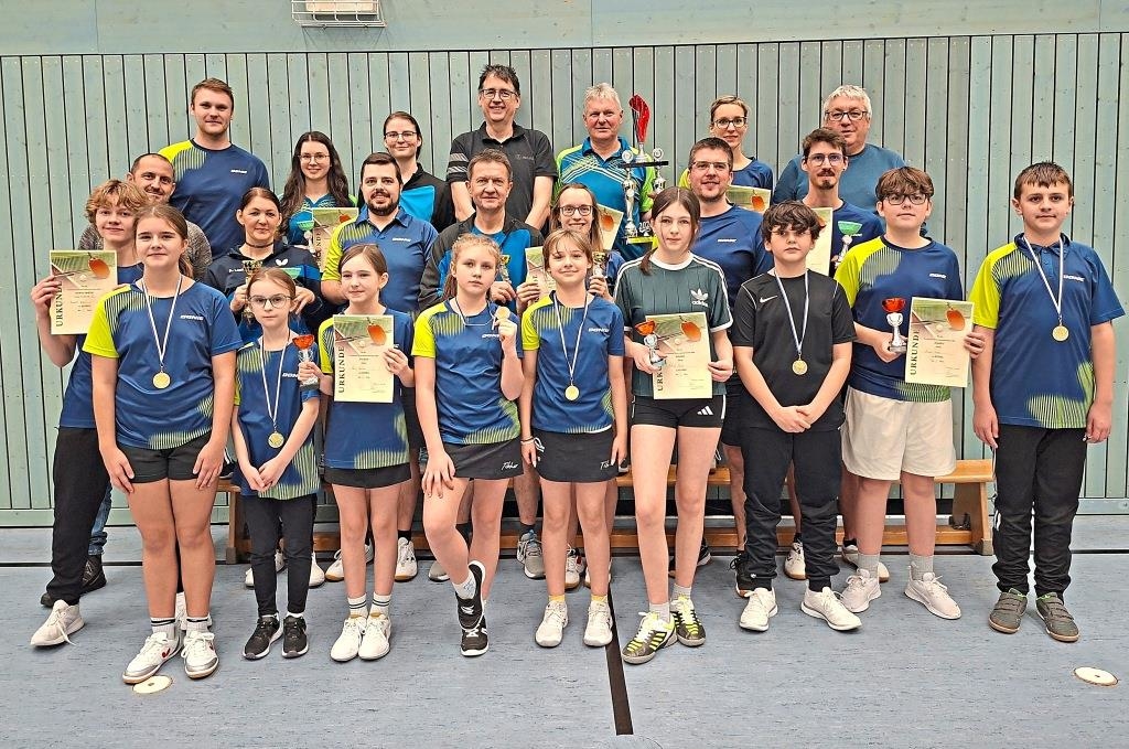 Les Tiefenbachers élisent les champions de tennis de table