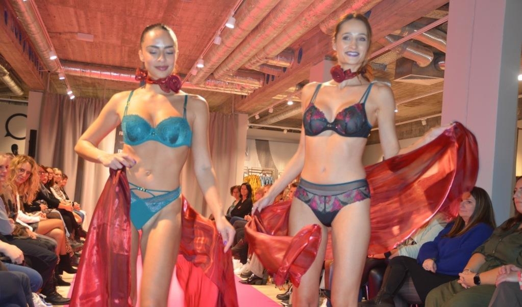 Rot, sexy und kurvig: Dessous-Models zeigen verfhrerische Unterwsche fr  Sie und Ihn