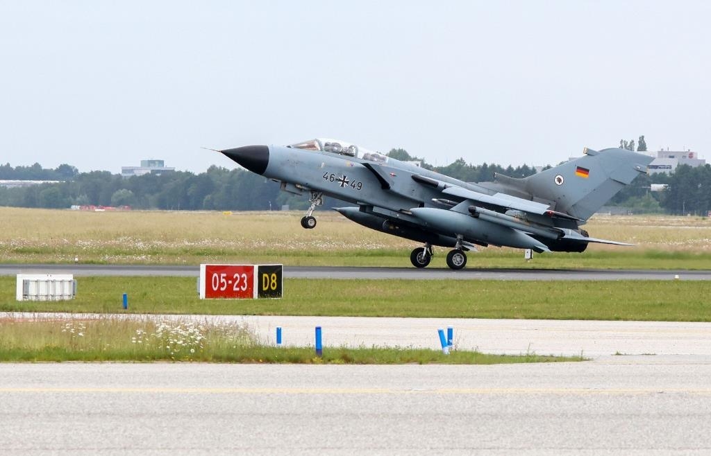 Ab Montag: Bundeswehr übt Verteidigungsfall – Kampfjets am Nürnberger ...