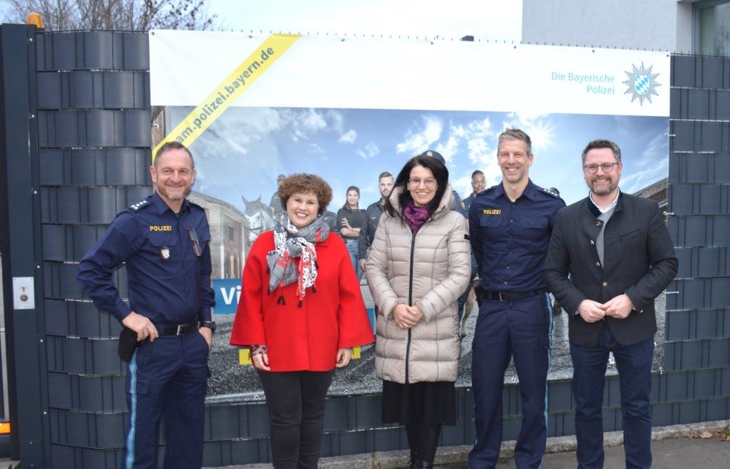 Polizei und Politiker wollen die Probleme in Roding weiterhin gemeinsam ...