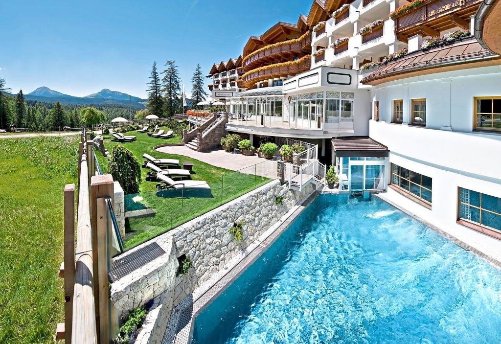Win a relaxing holiday in South Tyrol
