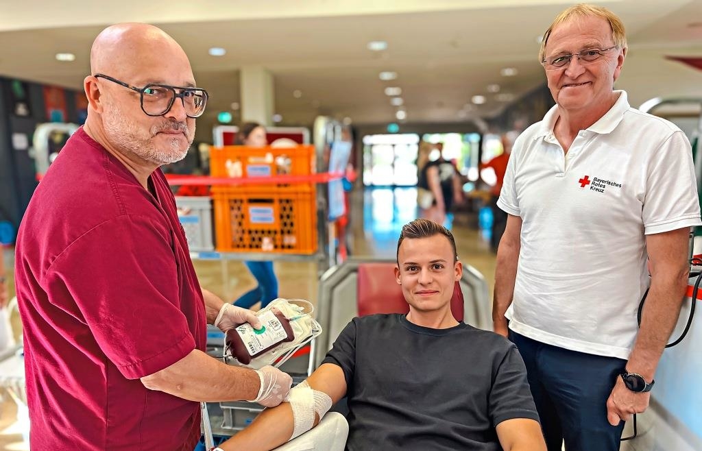 Blood donation in Parsberg: Lupburg footballer wants to save lives as a ...