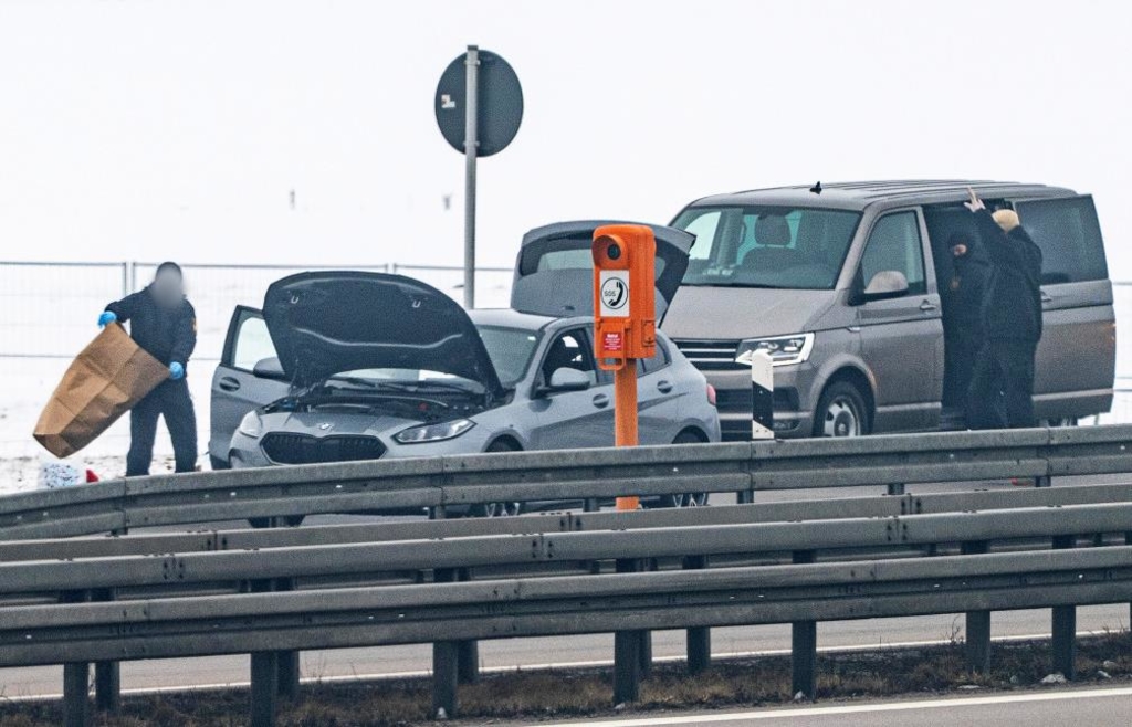 Nach Sprengstoff-Fund auf der A3: Zwei Helfer der Geldautomaten-Mafia ...