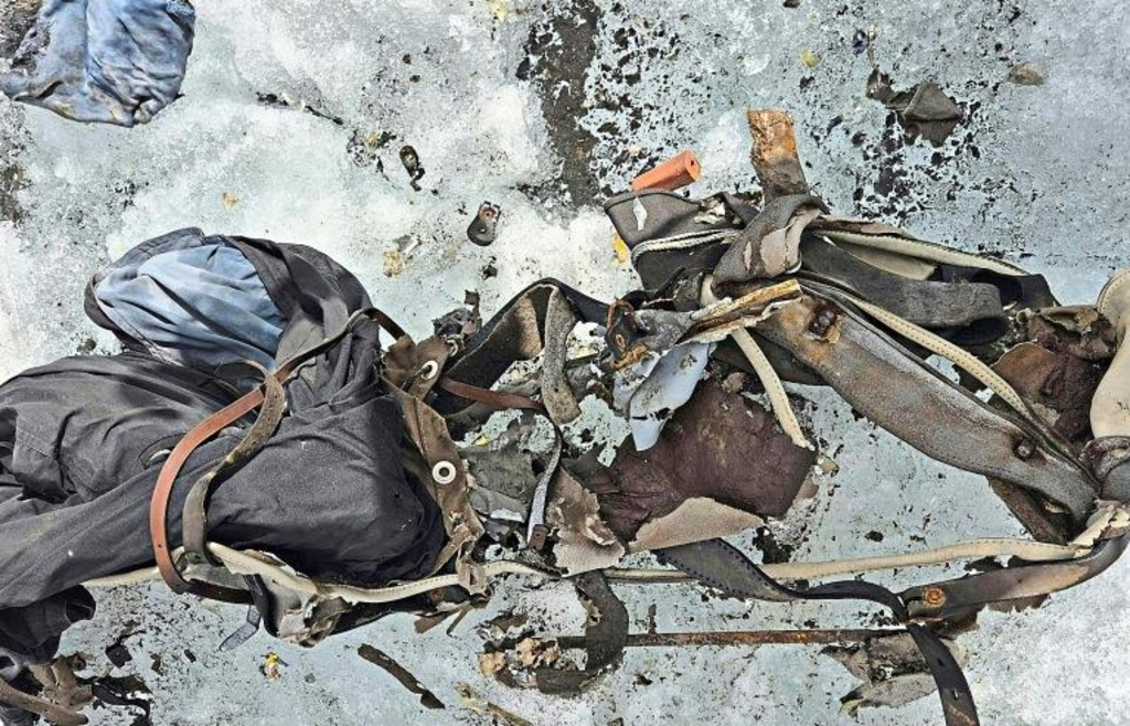 Gletscherschmelze legt Schutzengel frei: Polizei gibt Rucksack nach 63 Jahren zurück