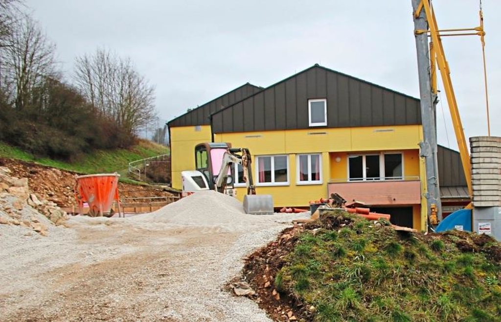 Aufträge vergeben: Größere Ganztagsbetreuung an der Mittelschule ...