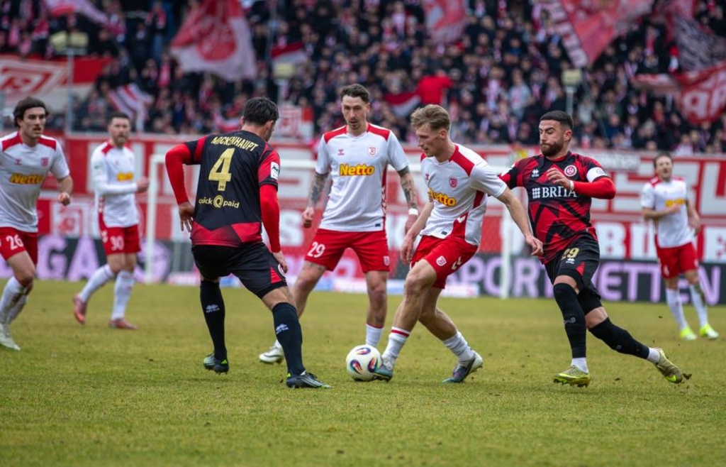 Malte Karbstein ist beim SSV Jahn sofort unverzichtbar – ...